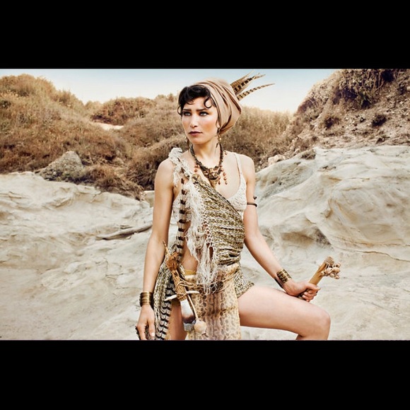 𝗝𝗔𝗡 𝗠𝗜𝗖𝗛𝗔𝗘𝗟𝗦 𝗤𝗨𝗔𝗥𝗧𝗭 & 𝗔𝗡𝗚𝗘𝗟 𝗖𝗢𝗥𝗔𝗟 𝗕𝗥𝗔𝗖𝗘𝗟𝗘𝗧 - Picture 17 of 17